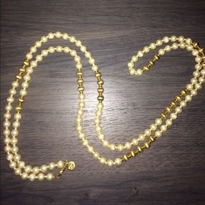 Ben Amun faux pearl and gold plated necklace. Used. Vintage.